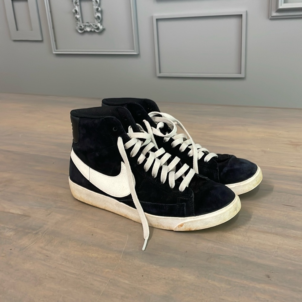 Women’s Black Nike Blazers Size 8.5